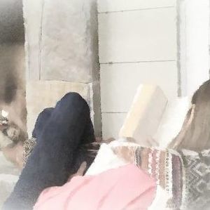 Meet your Posher, Moni